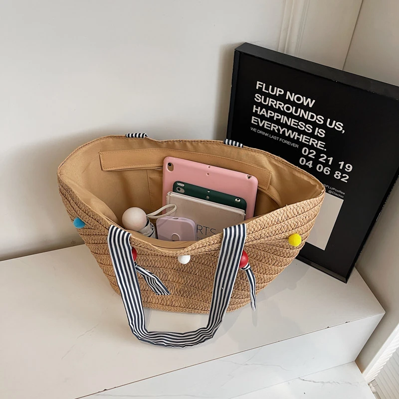 

New Straw Tassel Solid Color Zipper Shoulder Bags 2026 High Quality Large Capacity Youth Bags Casual Sweet Beach Vacation Bag