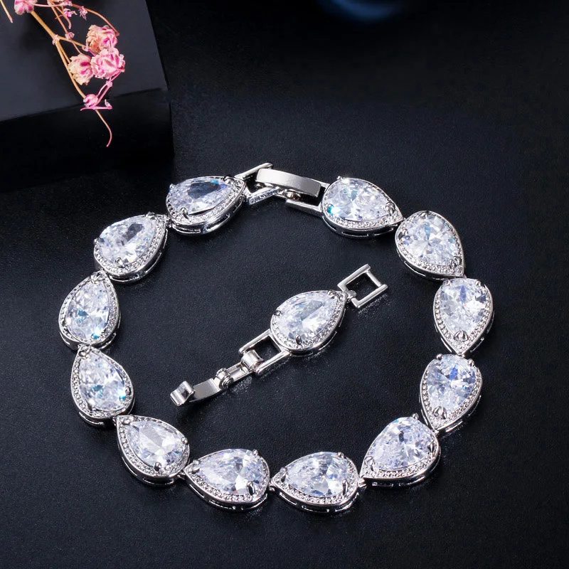 

Zircons New Fashion Luxury Cubic Zirconia Water Drop Bracelet for Womens Bridal Wedding Party Dress Jewelry WHA ARTLIO