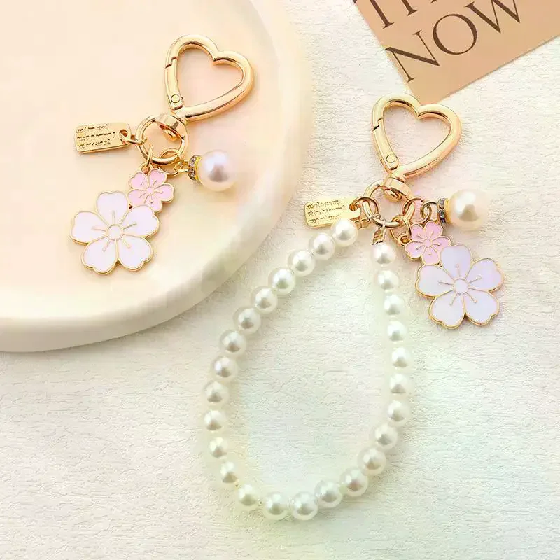Cute Ladies' Pearl Keychain With Oil Droplets, White Pink Flowers, Gold Letters, Imitation Pearl Headphone Cover, Bag Accessorie