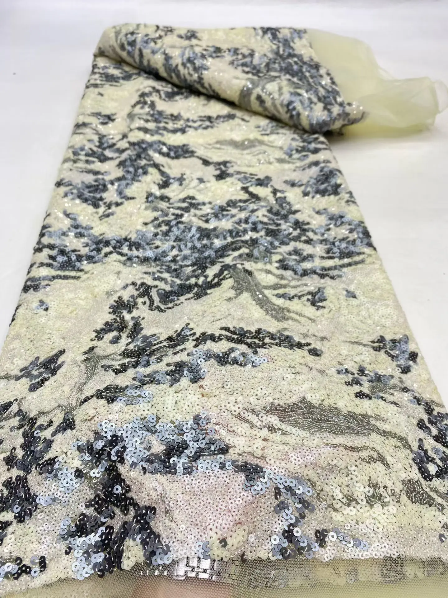 

Nigerian Sequins Tulle Lace Fabric High-Quality Embroidery African Net Cloth for Prom Dresses Beads 5 Yards 2025 DP0474