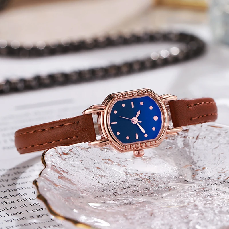 2025 ساعة ريترو أنثى مزاجه موضة أنيقة برميل شكل كوارتز السيدات ساعة مزاجه الاتجاه الأدبي نمط