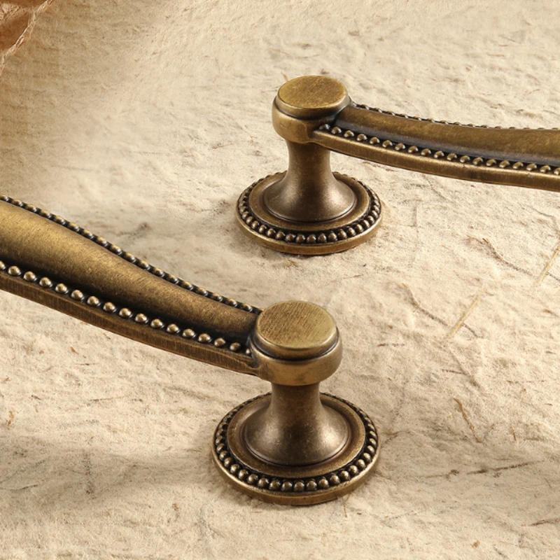 French Vintage Brass Handles for Furniture Bronze Bedroom Wardrobe Dresser Nightstand Drawer Handles Kitchen Cabinet Handles
