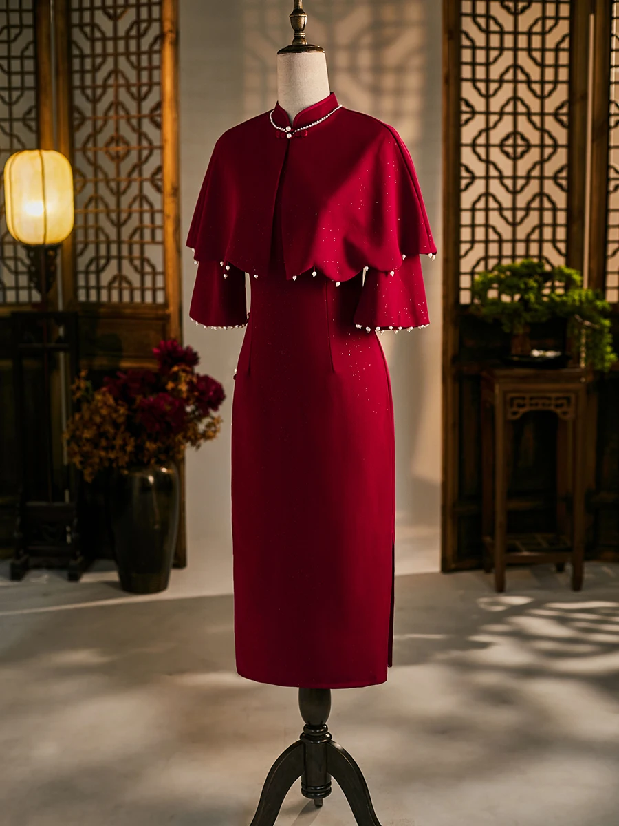 

Красный свадебный комплект из двух предметов: платье невесты с длинными рукавами и накидкой на плечи для церемонии возвращения домой, осень-зима, новинка