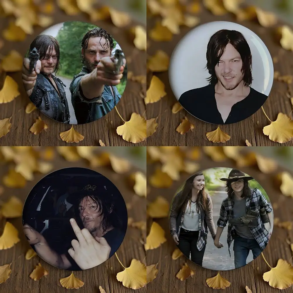 TV V-The Walking Dead Enamel Pins Handmade Round Brooch L Killer Yagami Light Cosplay Badge Backpacks Jewelry Gifts