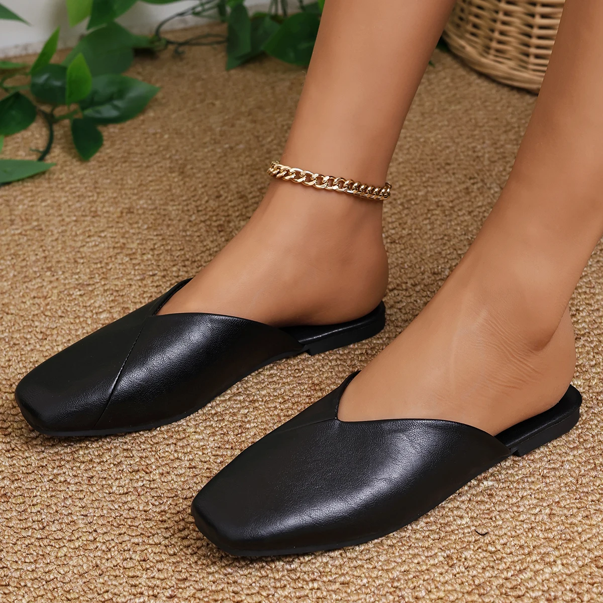 

Women's Square Toe V-Cut Flat Mules, Backless Slip-On Leather Slides, Comfortable Casual Shoes for Office, Summer & Daily Wear