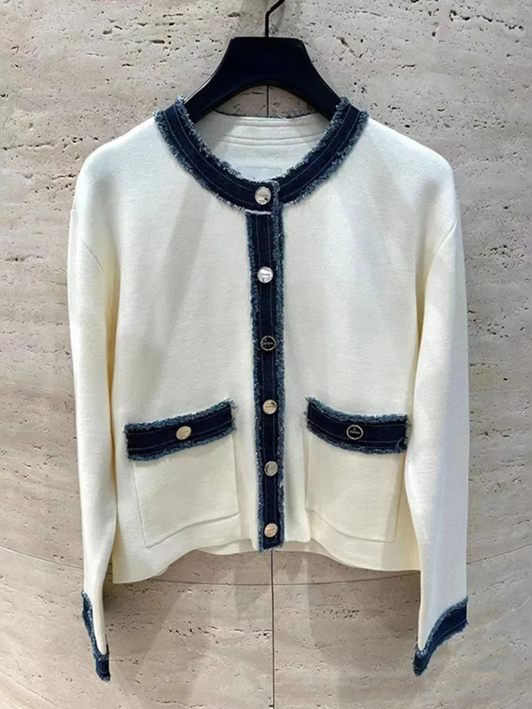 2025 Primavera Donna Denim Splice Stripes Cardigan lavorato a maglia Rifiniture di colore a contrasto O-Collo Cappotto maglione femminile stile preppy