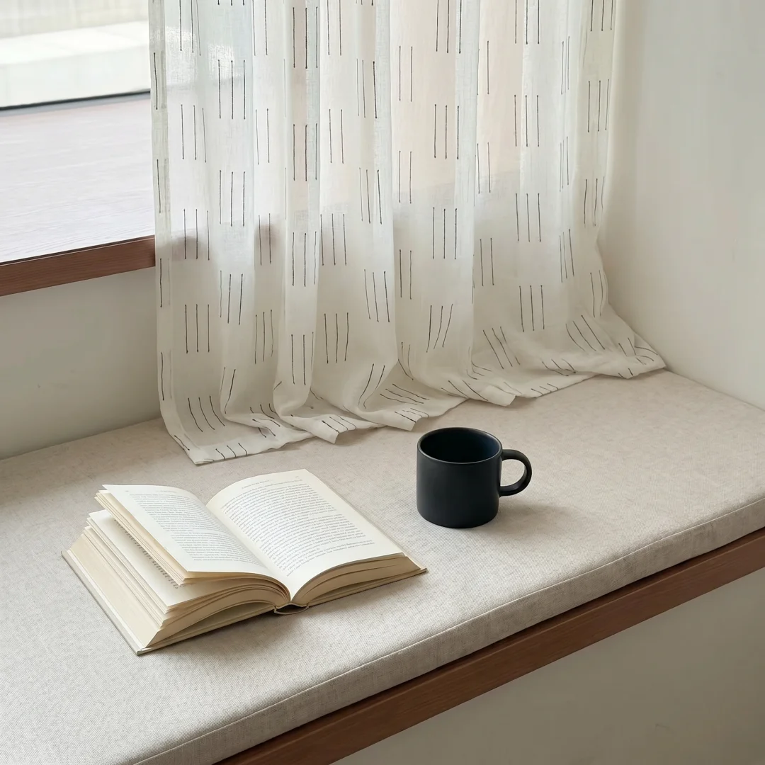 Geometrical short-line embroidered white gauze curtain, silent wind study balcony texture window screen.