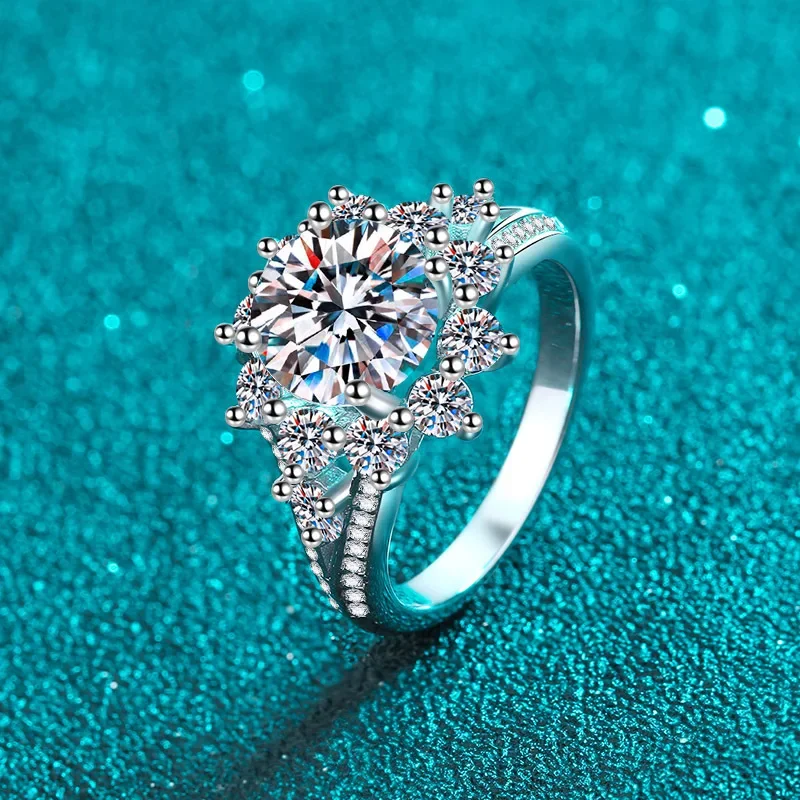 18K Gold Inlaid Women's Ring, 3-carat Moissanite Light Luxury Style Ring, Pt950 Platinum Fashionable Simple Ring Jewelry