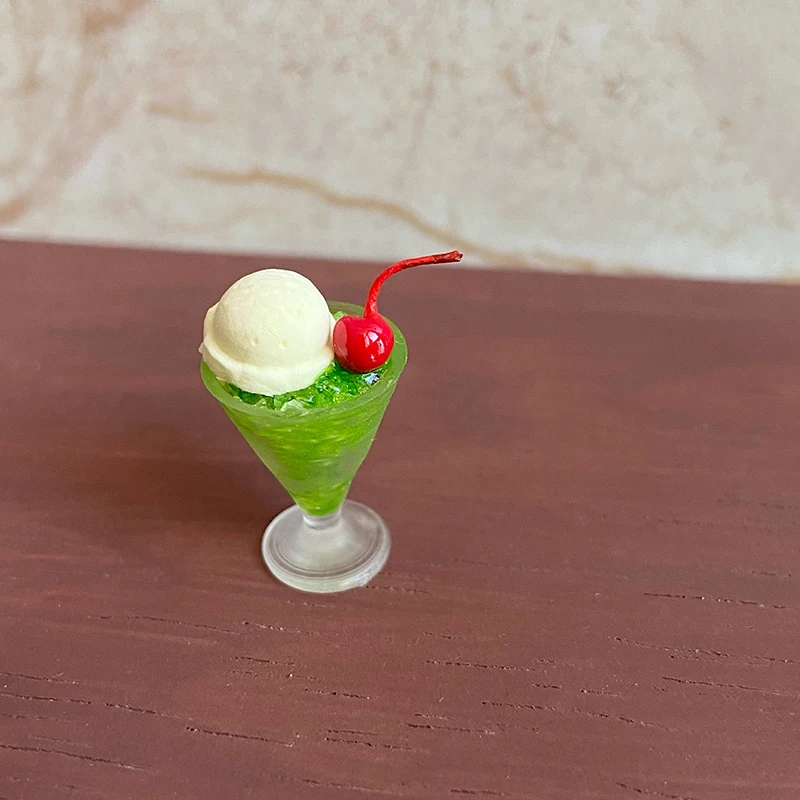 1/2pcs Drink Ice Cream Cups Cocktail Glass Model Pretend Play Mini Food Fit Play House Toy Doll Accessories Dollhouse Miniature