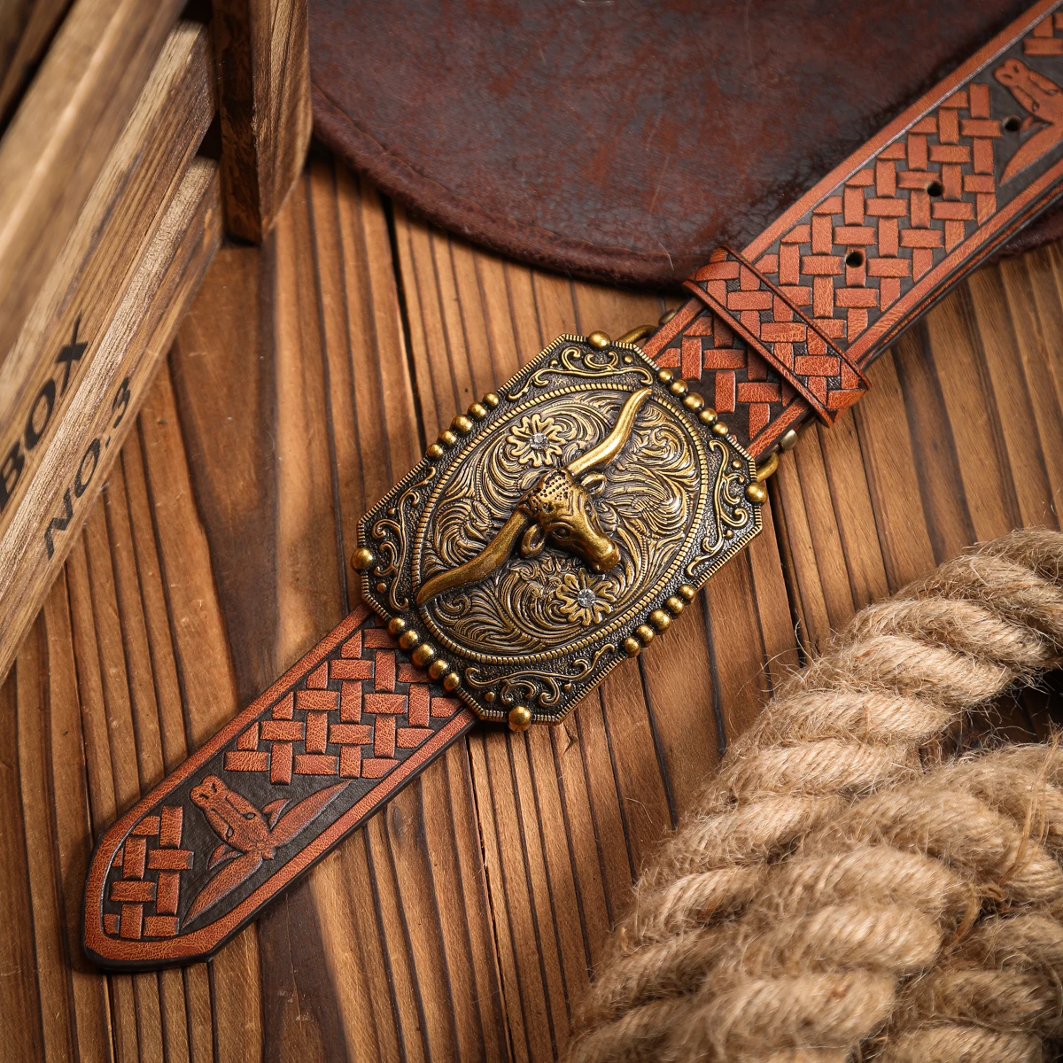 Ein Western-Style PU-Ledergürtel für Damen und Herren, ein Klassischer und Lässiger Retro-Gürtel – Detail 8