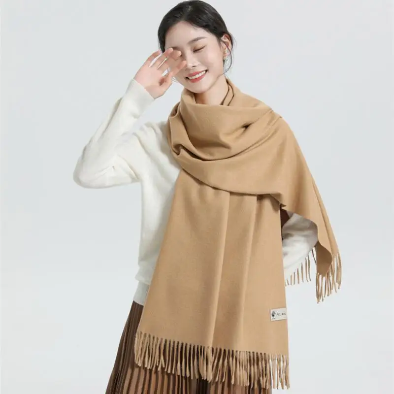 وشاح من الصوف طالب الخريف الشتاء شرابة رشاقته الدفء يندبروف تنوعا موضة حسن المظهر المشاعر لينة لزجة امرأة شال