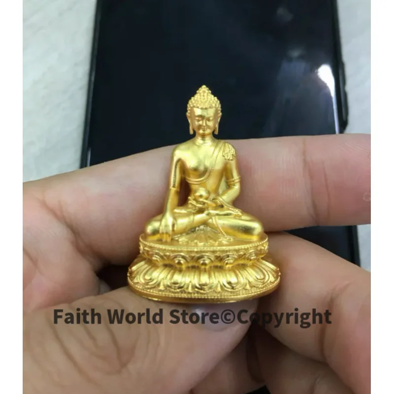 Asia Tibet Thailand temple Pocket Portable small gold Shakyamuni buddha patron saint protective talisman Bless safety good luck