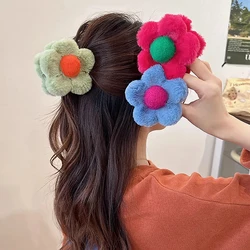 Fashion Cute Plush Flower Hair Claw Large Shark Clip Simple Barrettes Crab Hair Clips Hairgrips Autumn Winter Hair Accessories