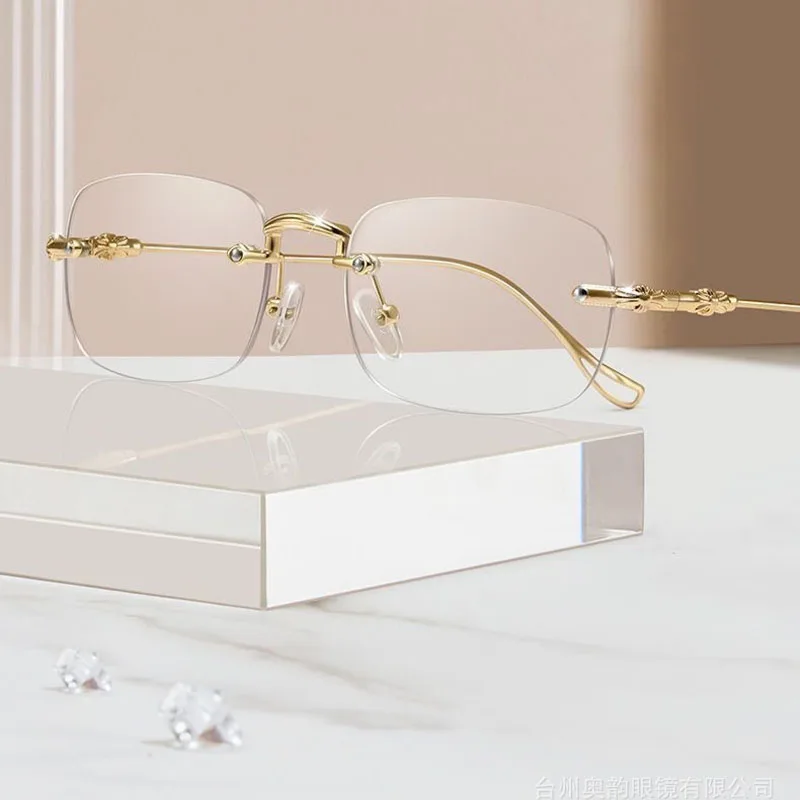 

Unisex Anti Blue Light Glasses, Clear Lens Eye Strain Blocking Computer Glasses for Men Women