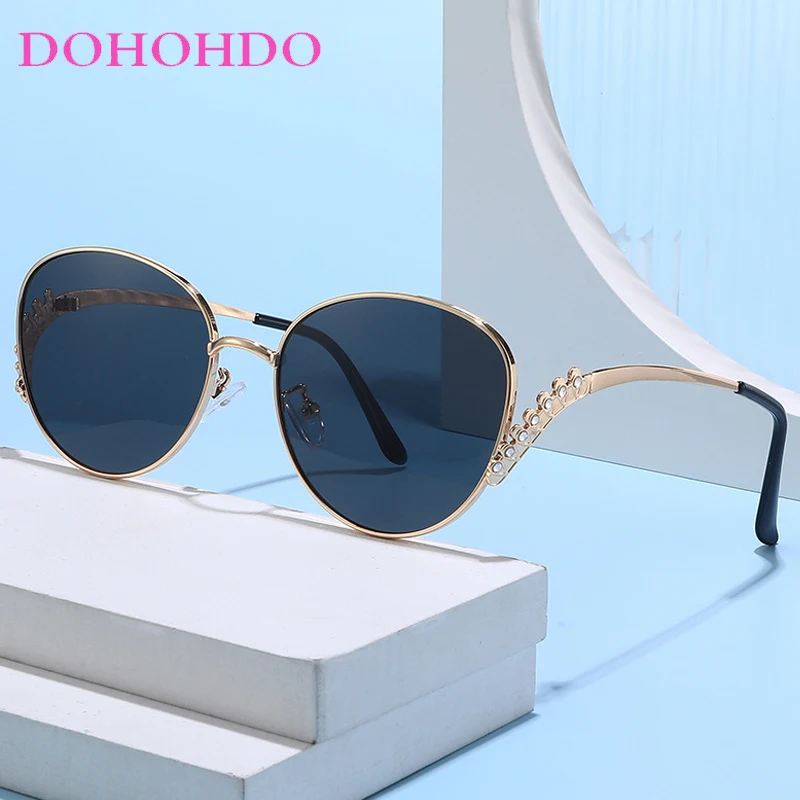 

New Fashion Luxury Imitation Diamond Metal Round Frame Sunglass Ladies Male Brand Design Shades Outdoor Traveling Eyewear UV400