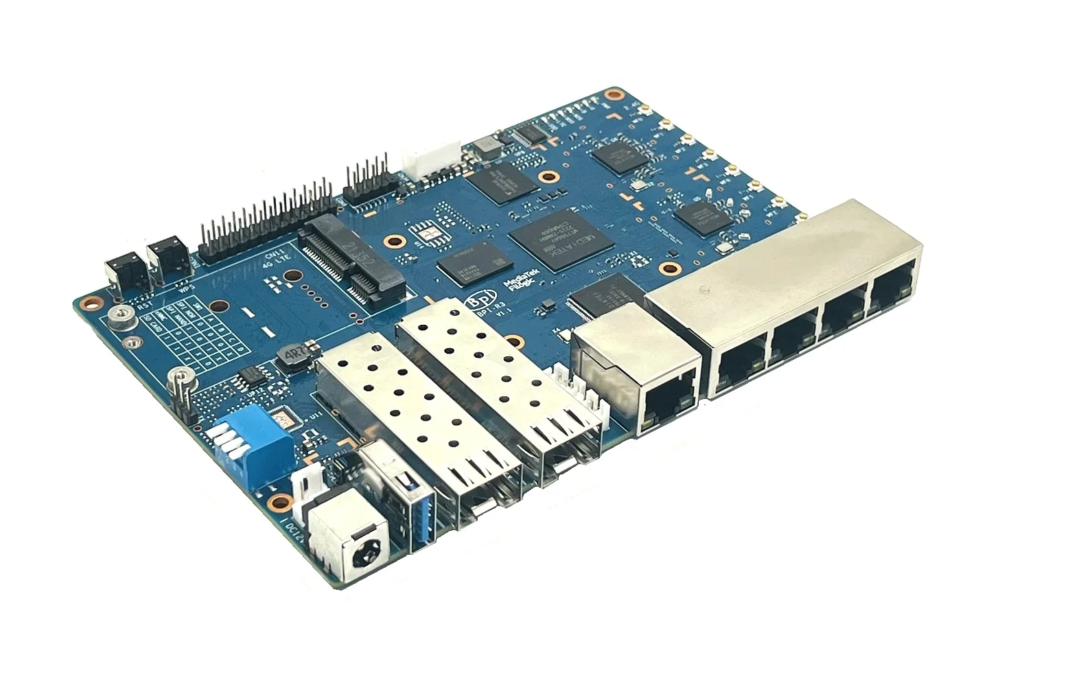 Imagem -04 - Banana pi Bpi-r3 com Iron Case Power Mediatek Mt7986 Quad Core 2g Ddr Ram 8g Emmc Flash Suporte Wi-fi 2.4g Router Board