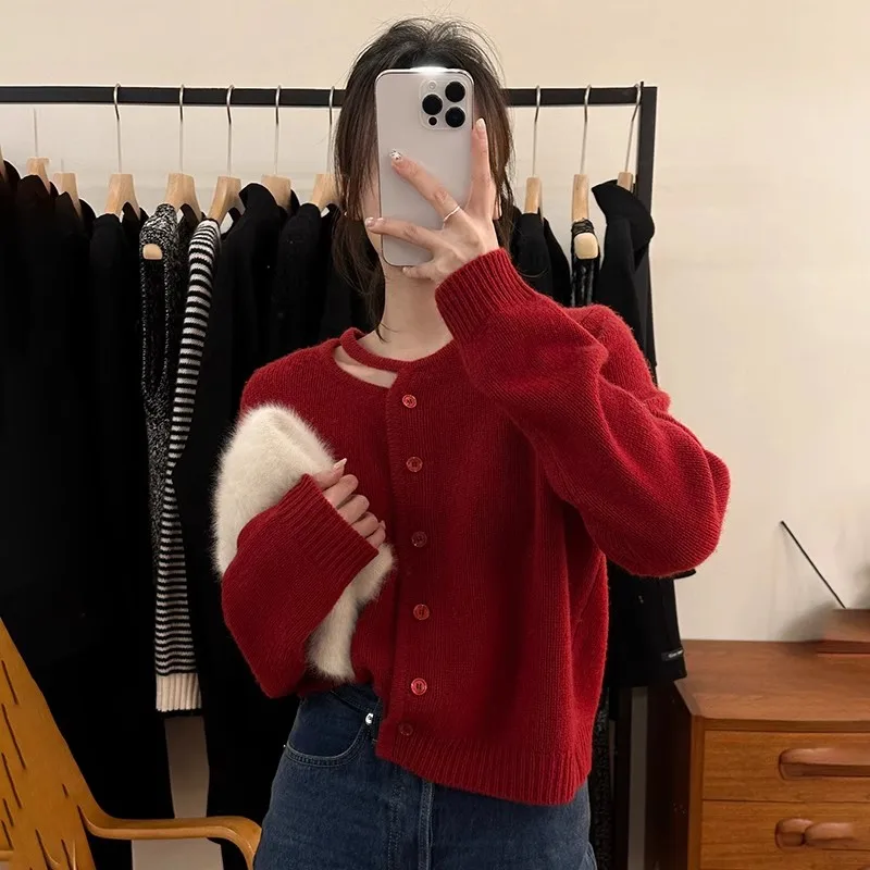 

Red Bear Fur Knitted Hollow out Cardigan Spring 2026 New Women's Outerwear Commute Style Straight Tube Long Sleeve round Neck