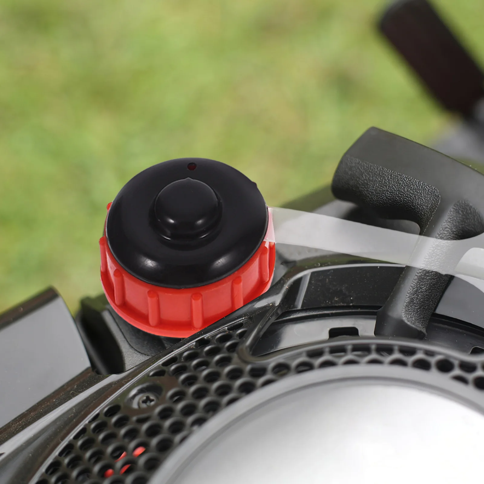 2 قطعة غطاء غاز المحرك للجزازات دائم العالمي جزازة العشب غطاء الوقود استبدال تنفيس تصميم للمحركات الصغيرة #5