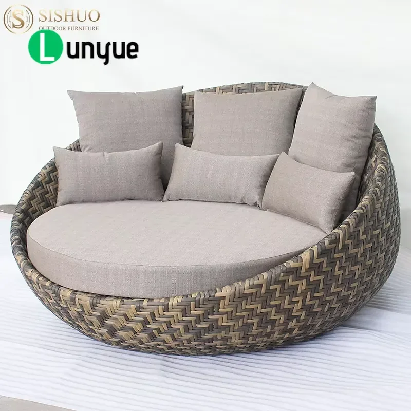 All Weather Outdoor Rattan Daybed Aluminum Sun Lounger Poolside Garden Sofa Bed Durable Patio Furniture for Courtyard