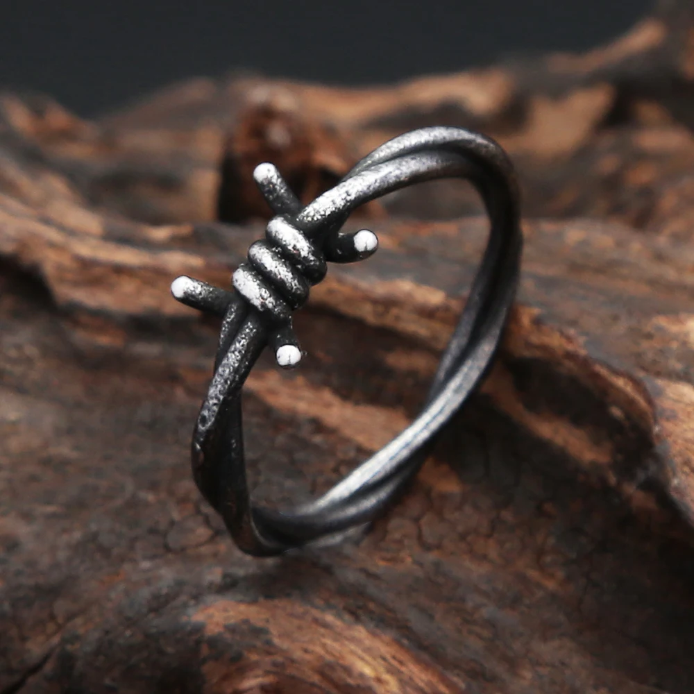 

New 316L Stainless Steel Fashion Twisted Rope Ring Hip Hop Gothic Simple Punk Rings For Man Women Party Jewelry Gift Wholesale