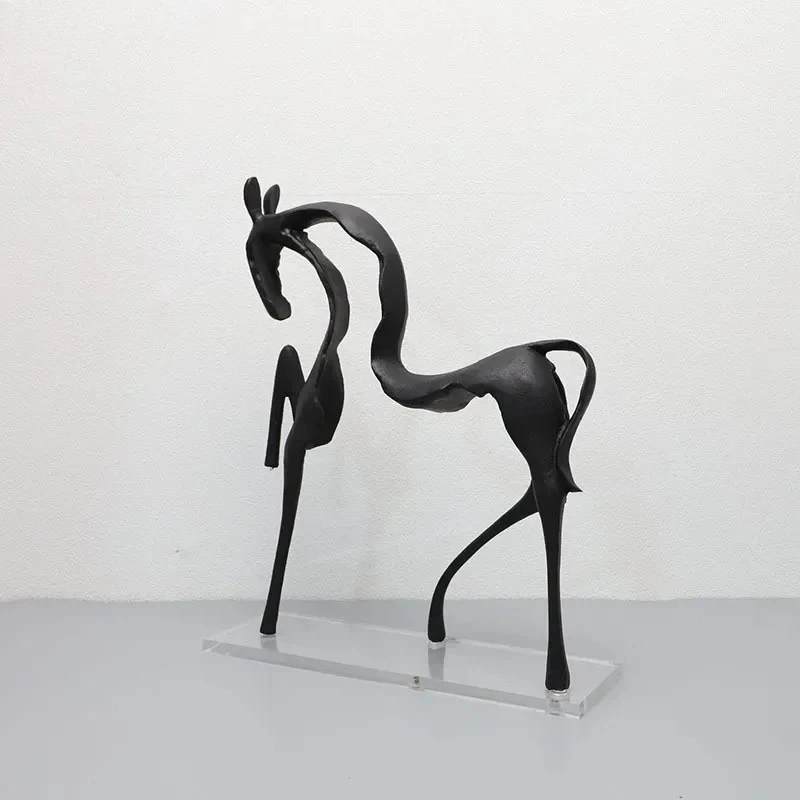 Minimalist Black Horse Cast Iron Statue Desk Decoration Animal Metal Sculpture Ornaments Creative Horse Crafts Modern Home Decor