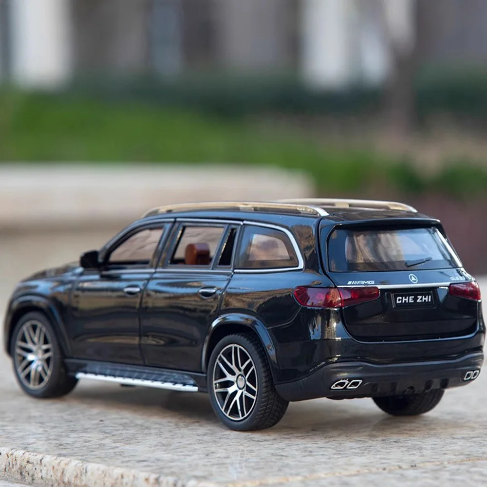 1:24 Scale GLS63 E300L Model Car Toys Alloy Diecast Sound Light Doors Opened Pull Back Simulation Vehicles for Kid Festival Gift
