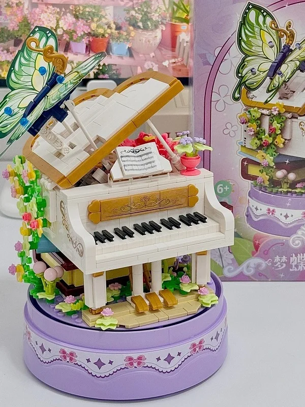 

Eternal Flower Bouquet Music Box Assembly Toy for Children STEM Eon Plastic Building Blos Fem Series