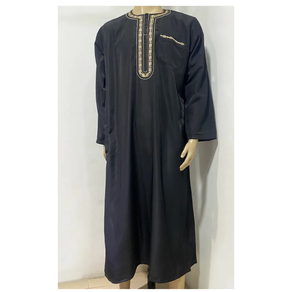 وصول الربيع والصيف الجديد! ملابس رجالية مسلمة رداء عربي، زي عرقي شرق أوسطي مليء بأجواء وملفت للنظر