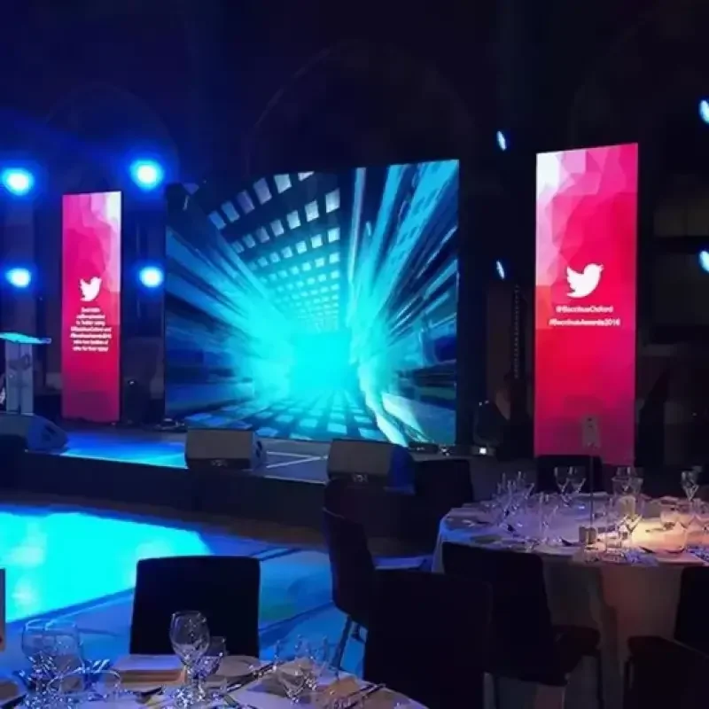 Wodoodporny, niestandardowy wyświetlacz LED HD do wnętrz, do sal konferencyjnych, centrów monitoringu, ekran do łączenia wyświetlaczy HD.