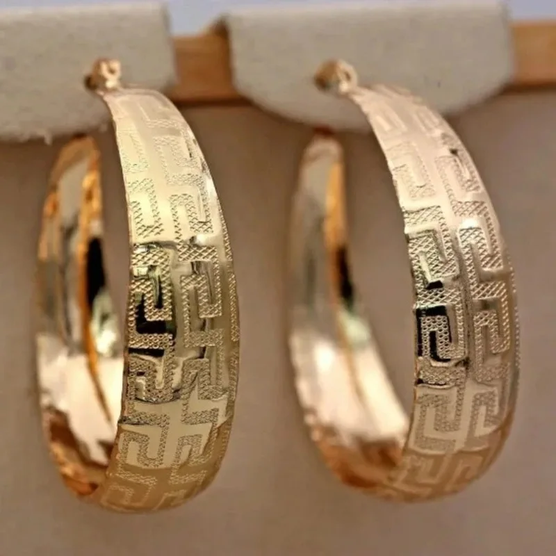 

1 Pair of Minimalist Vintage Metal Carved Hoop Earrings, Jewelry for Women's Daily Gatherings, and Exquisite Holiday Gifts
