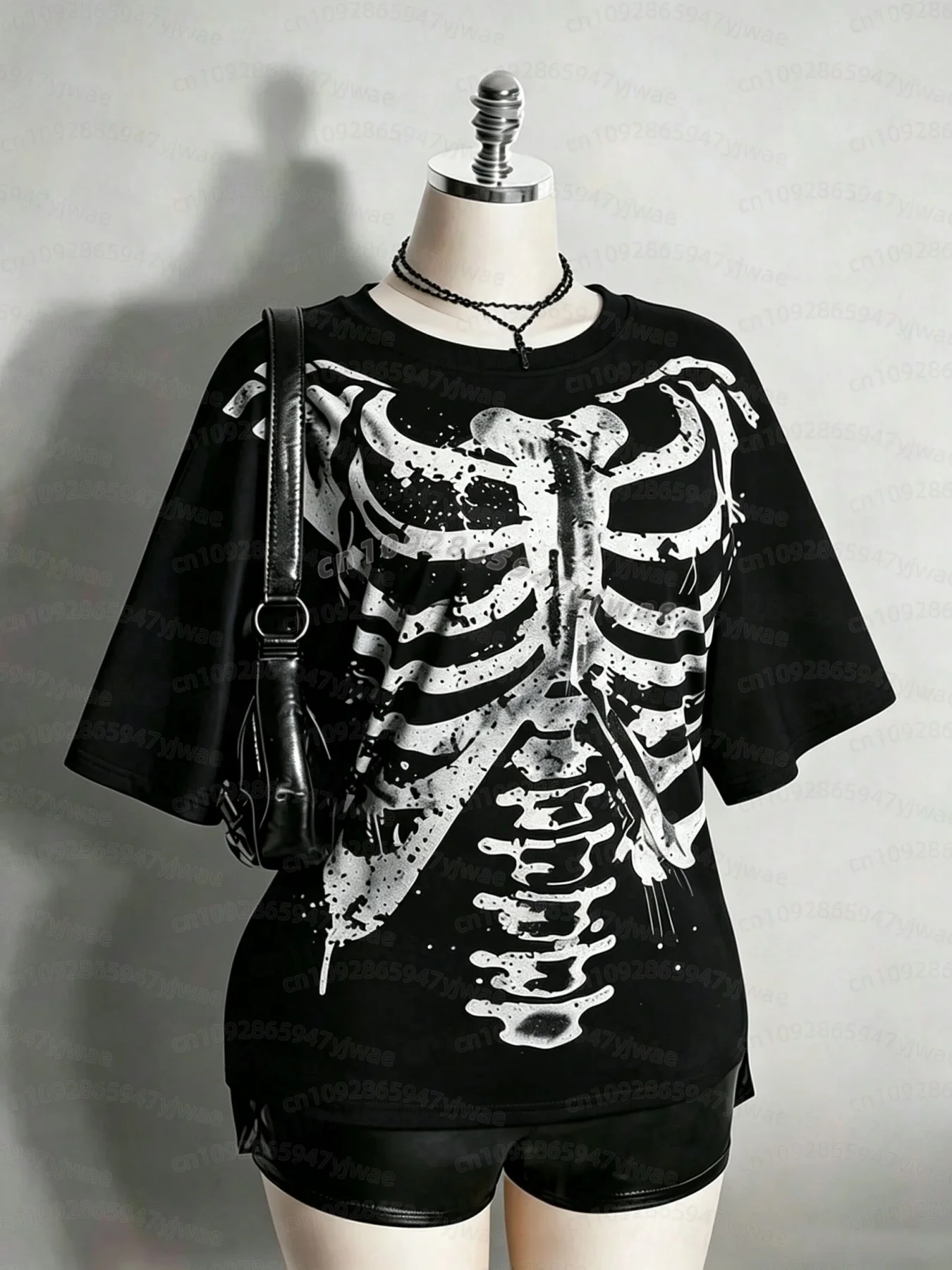 2026 Women Halloween Skeleton Ribcage Graphic T‑Shirt Y2k Alt Goth Punk Distressed Skull Bone Print Short Sleeve Women T-Shirt