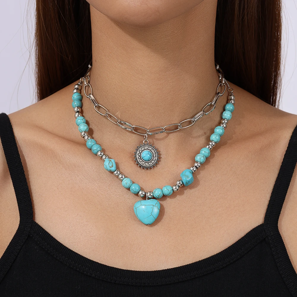 2pcs Ethnic Turquoise Necklace for Women Handmade Beaded Heart Necklaces Pendant Party Holiday Jewelry Gifts