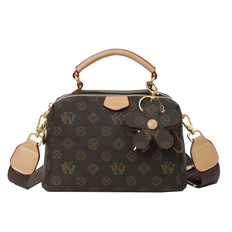 Luxury Designer Paris Diaper Bag Women Leather Crossbody Purse Elegant Vintage Minimalist Large Capacity Shopping Party