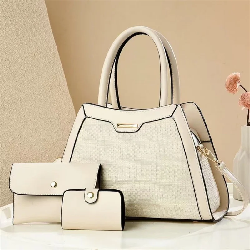 

Women's Crossbody Bag - Genuine Leather Handbag With Shoulder Strap And Elegant Design By Luxury Brand