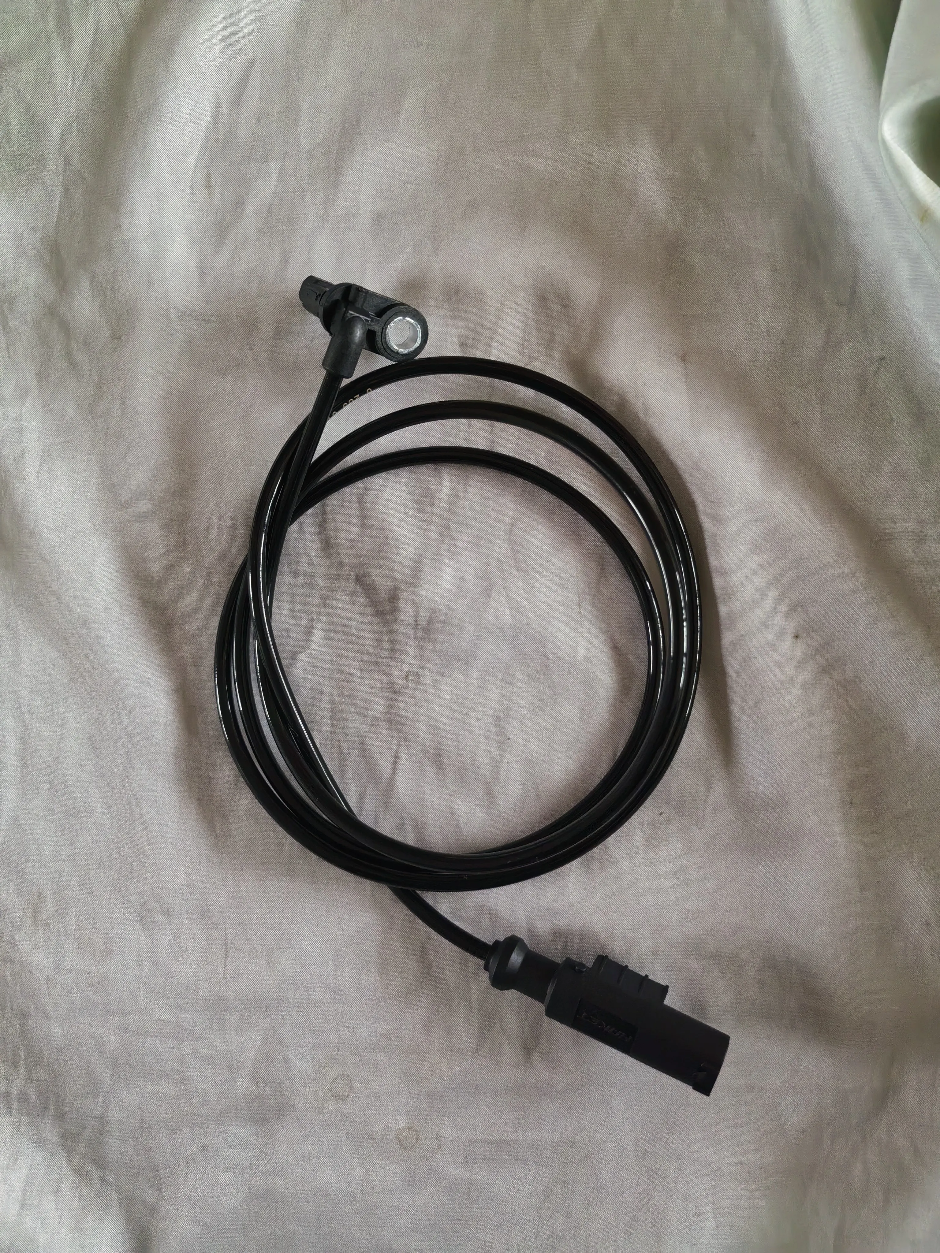 Suitable for BMWs KA1 wheel speed sensor KA2 ABS sensor for BMWs F900 R1300GS wheel speed sensor cable