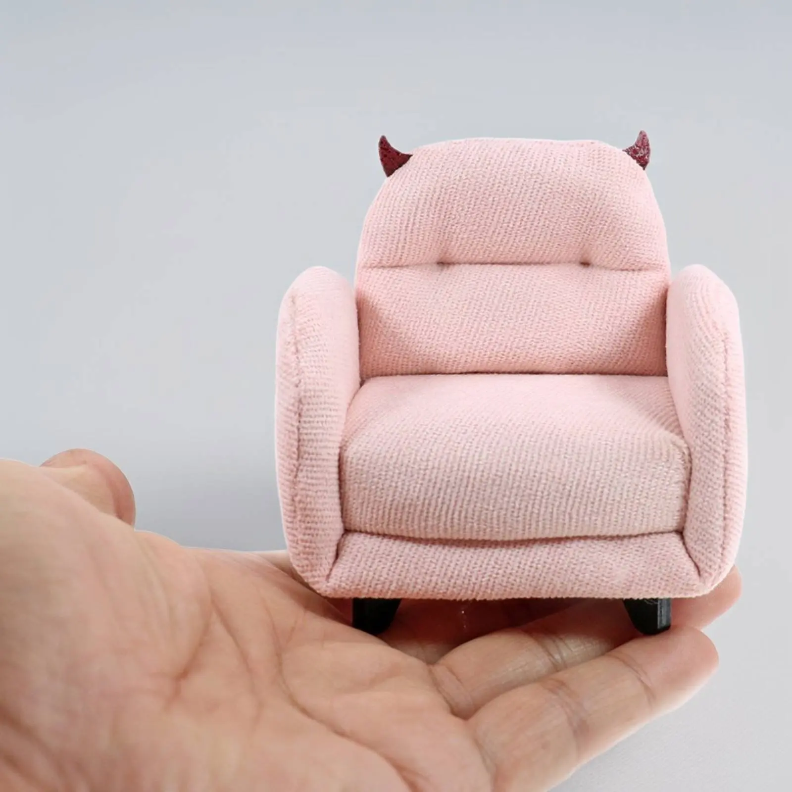 

Dollhouse Creature Chair Handmade Model 1:12 Scale Single Sofa Miniature Armchair Miniature Textile Chair for Collectors