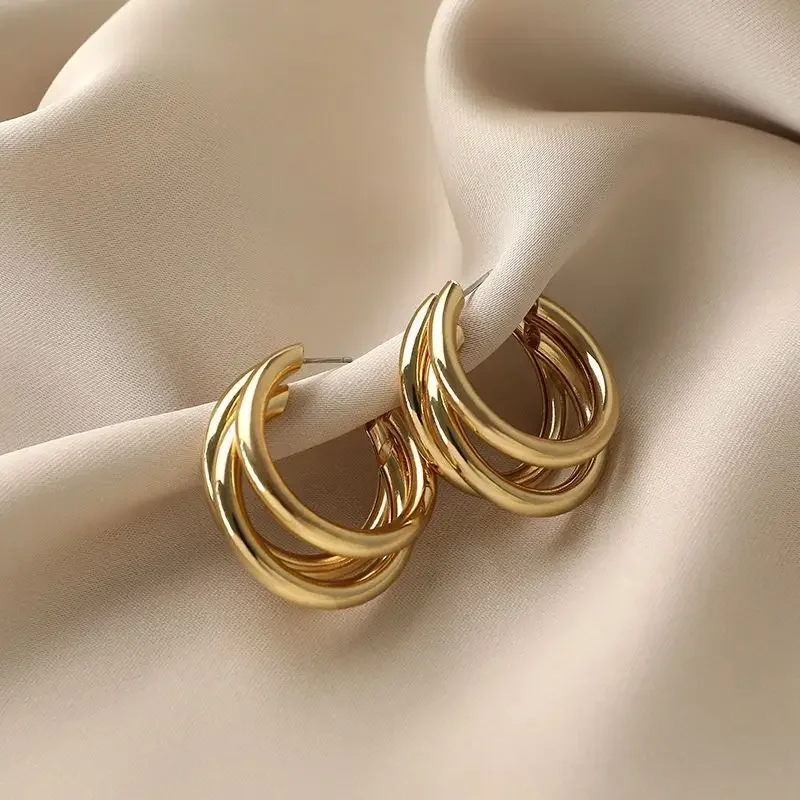 Korean Gold Color Hoop Earring for Woman Metal Elegant Vintage Geometric Statement Luxury Earrings Party 2023 New Jewelry Gift