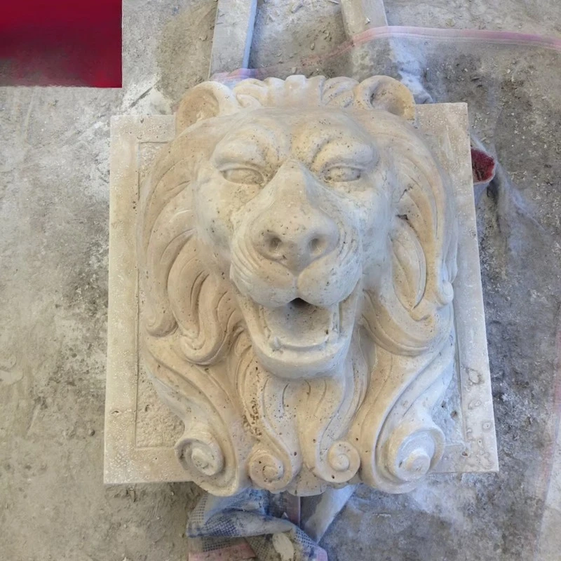 

Мраморная стенка, материал фонтана, голова льва из лайма