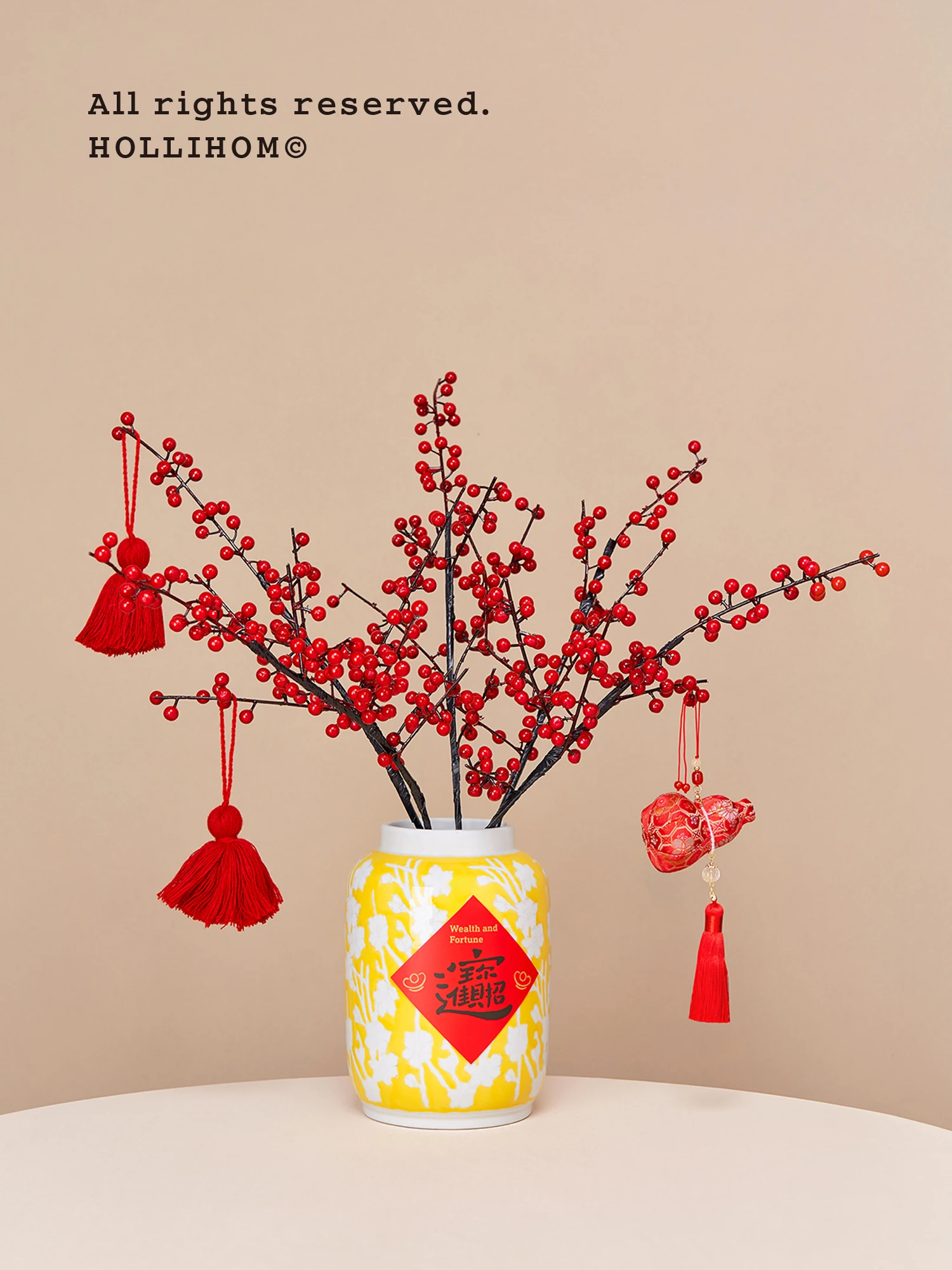 

Chinese Sle Blue And White Porcelain Flower Vase Hollihome Premium Gift for Housewarming And Moving Yellow Fortune Brings