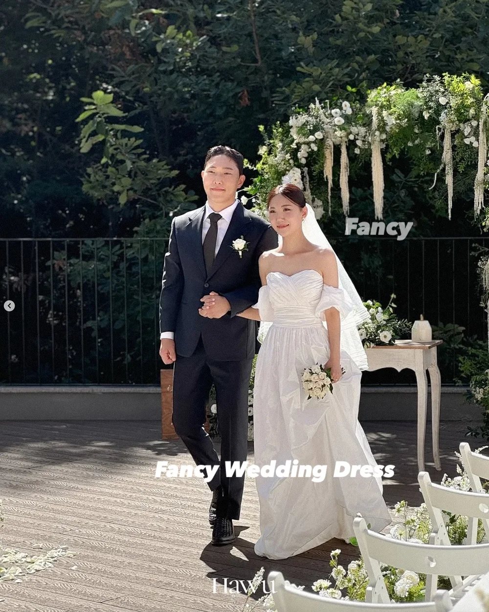 แฟนซี เอลิแกนซ์ สวีทฮาร์ท ผ้าแพรแข็งเกาหลีชุดแต่งงานแขนพัฟ A LINE ชุดเจ้าสาวจีบกลับรัดตัวที่กำหนดเอง