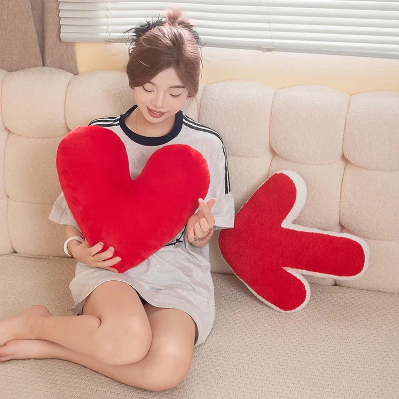 

Red Love Heart Plush Toy Romance Points Towards Love Valentine's Day Gift INS Nordic Style Arrow Throw Pillow Confession Props
