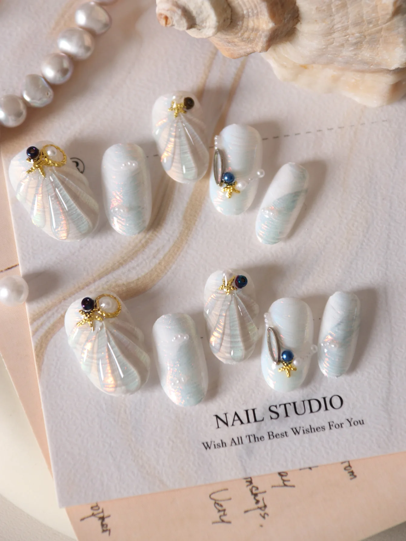 10 Uds. De uñas postizas acrílicas de concha de sirena blanca corta, incluye 1 hoja de pestañas adhesivas y 1 Mini archivo