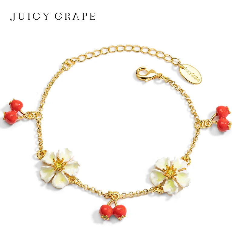 18K Gold Plated Bracelet for Women Hawthorn Flower Fruit Ladies Bracelet Girl New Trend Bangles Non-fading Jewelry Birthday Gift