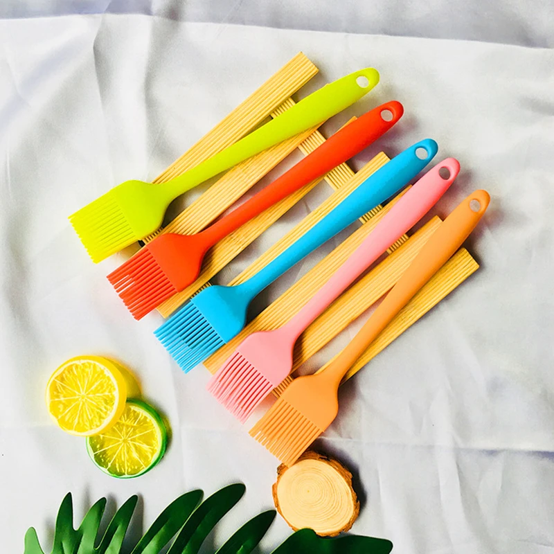 Kitchen Accessories Silicone Oil Brush Food Grade Baking Brush Plastic Handle High Temperature Resistant Barbecue Brush