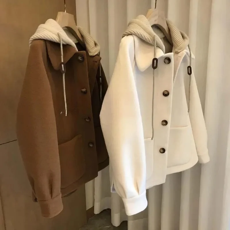 

Brown Winter 2023 Warm Fashion Design of Everything Match Hepburn Style Stitching Knit Hooded Woolen Coat Women's Pure Color X