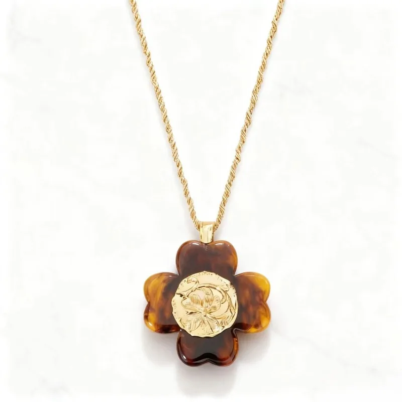 

Wu Xin Same Autumn and Winter High-end Light Luxury Four-leaf Clover Necklace Jewelry Retro Temperament Resin Sweater Chain Fash