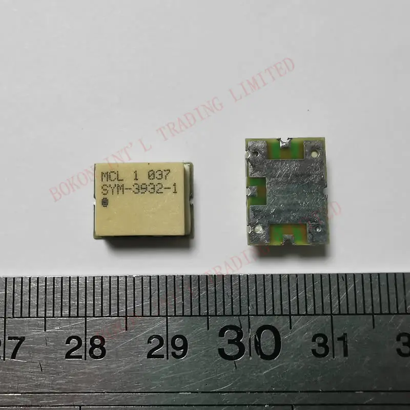 Mezclador de frecuencia de SYM-3932-1, mezclador de DC-3000MHz de montaje en superficie, 3932MHz