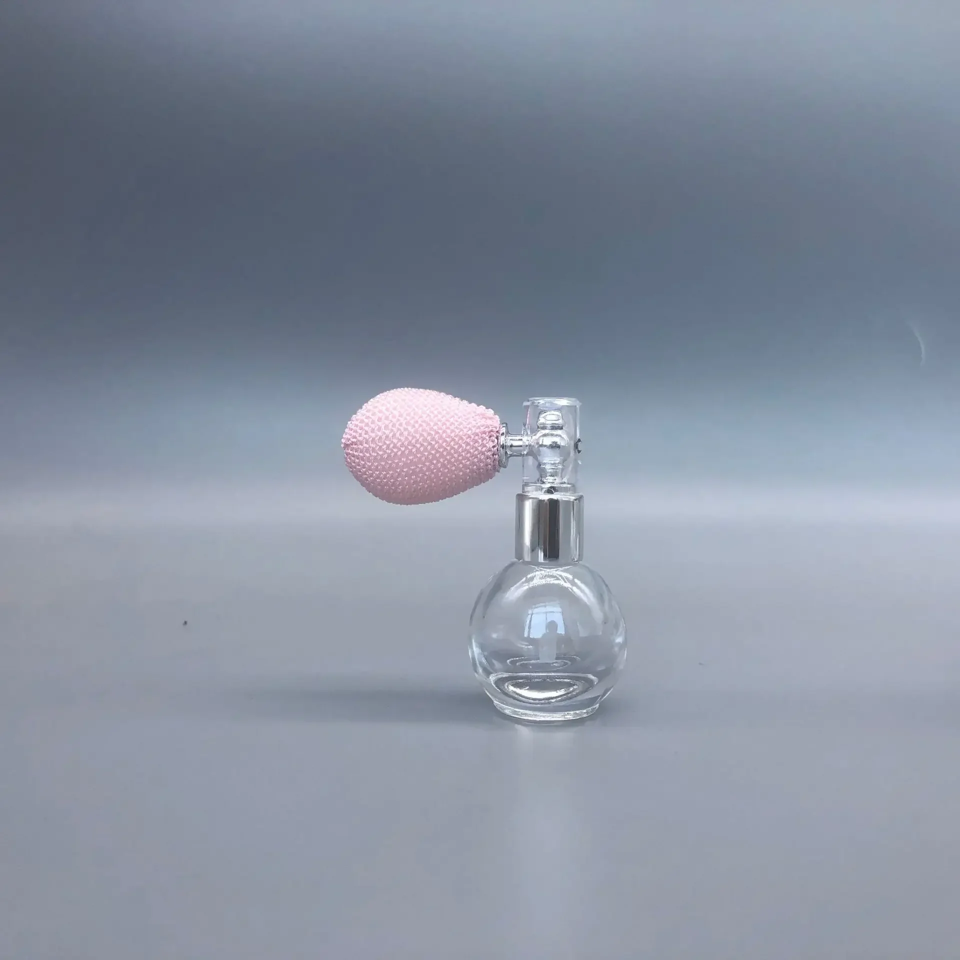 15ML Perfume Spray Bottle Empty Glass Air Press Travel Cosmetic Spray Round Body Mak Glitter Refillable Mist Atomizer Glass