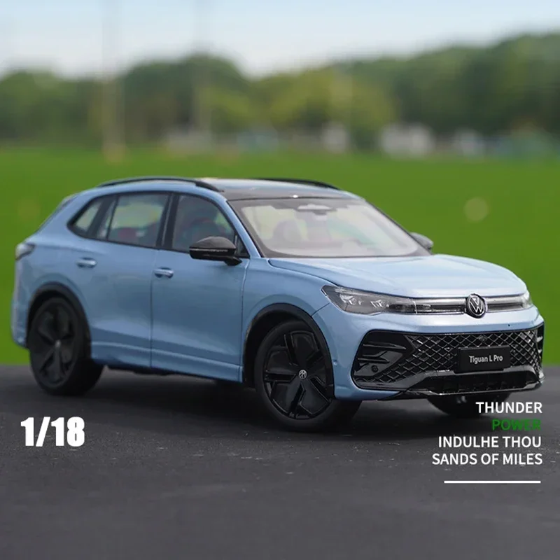 Diecast 1:18 TIGUAN L Pro 2024 Simulazione Modello di auto in lega Veicolo giocattolo Ornamenti da collezione