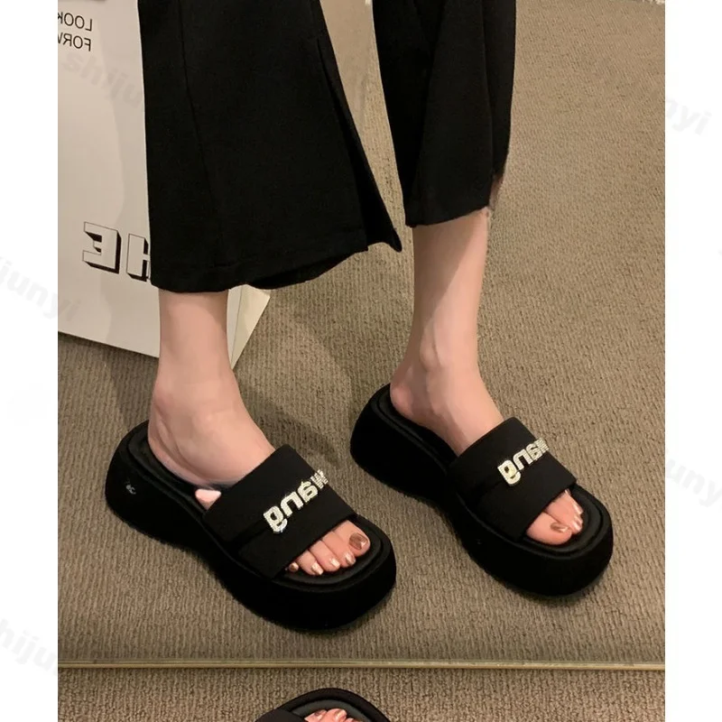 Women's Slippers 2025 New Fashion Comfortable Platform Sandals Concise Outdoor Women‘s Closed Toe Beach Muje Summer Shoes - Image 6